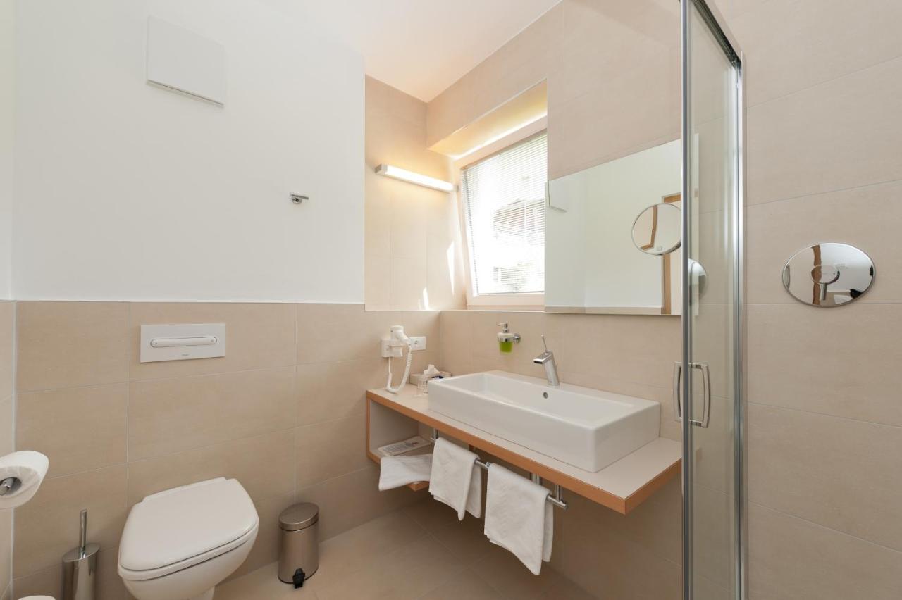 Kreativ Hotel Landhaus Schweigl Ultimo Phòng bức ảnh